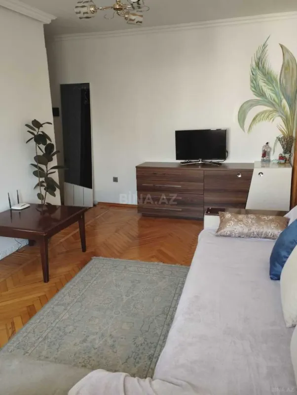 Kirayə verilir 2 otaqlı mənzil 45 m²