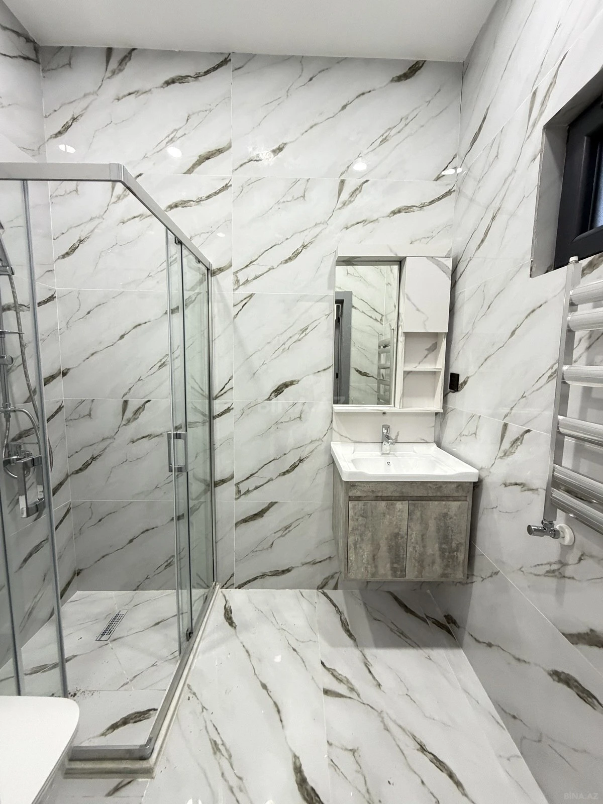 Satılır 4 otaqlı həyət evi 150 m²