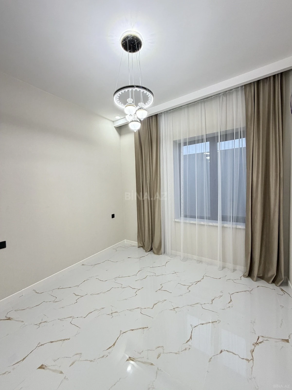 Satılır 4 otaqlı həyət evi 150 m²