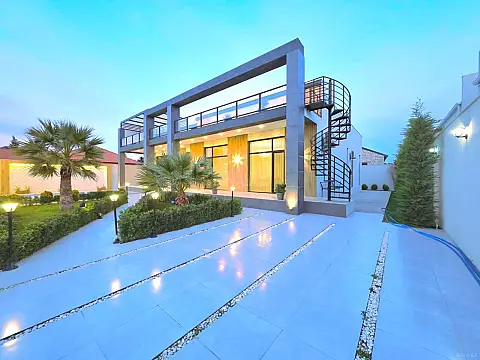 Satılır 5 otaqlı həyət evi 230 m²