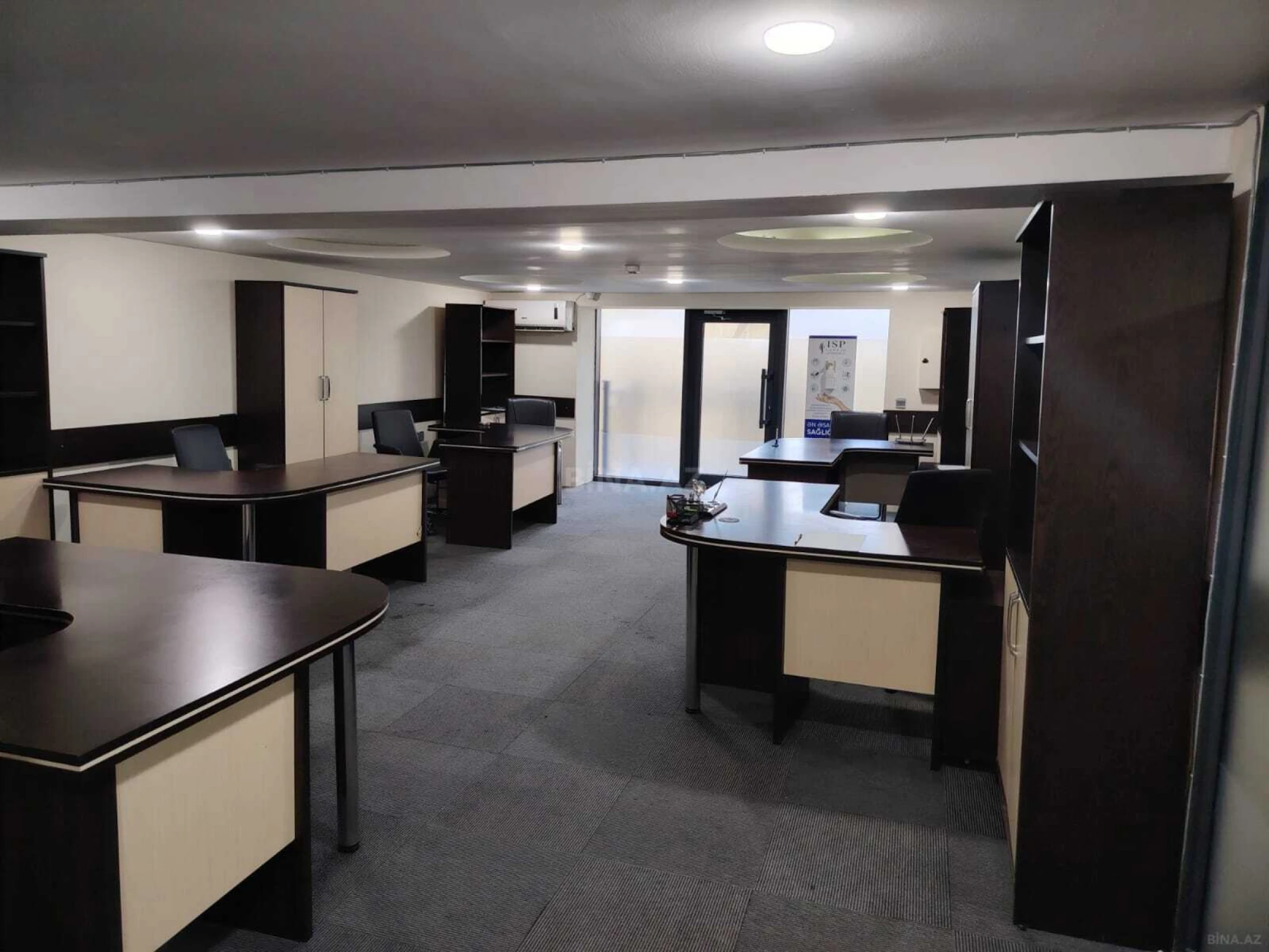 Kirayə verilir 2 otaqlı ofis 70 m²