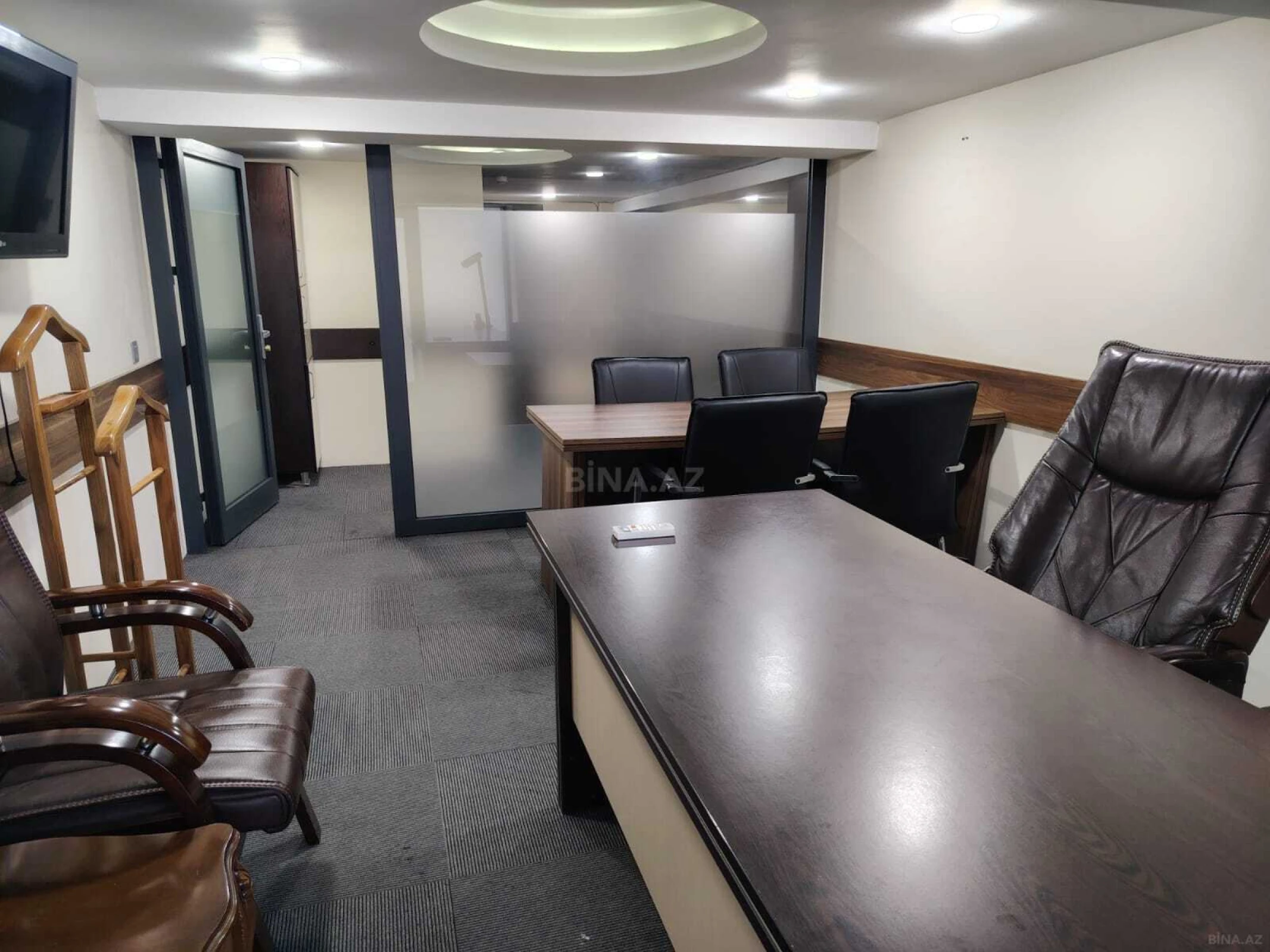 Kirayə verilir 2 otaqlı ofis 70 m²