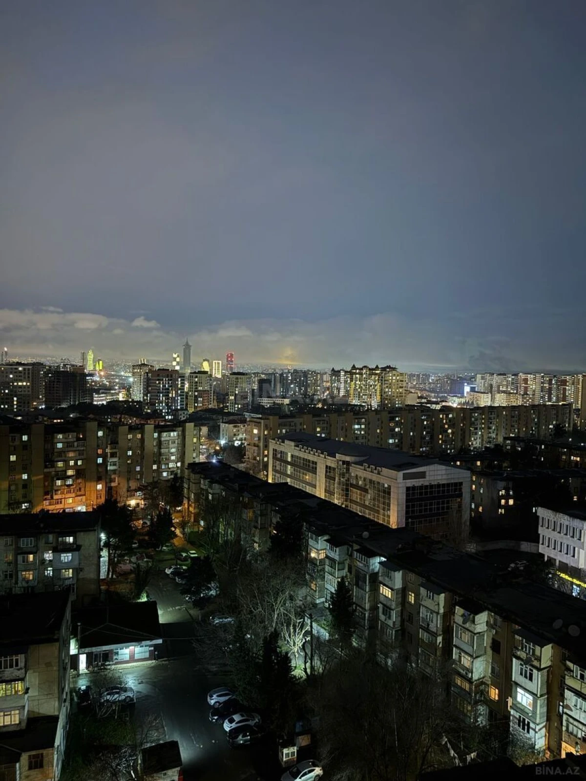 Satılır 3 otaqlı mənzil 118 m²