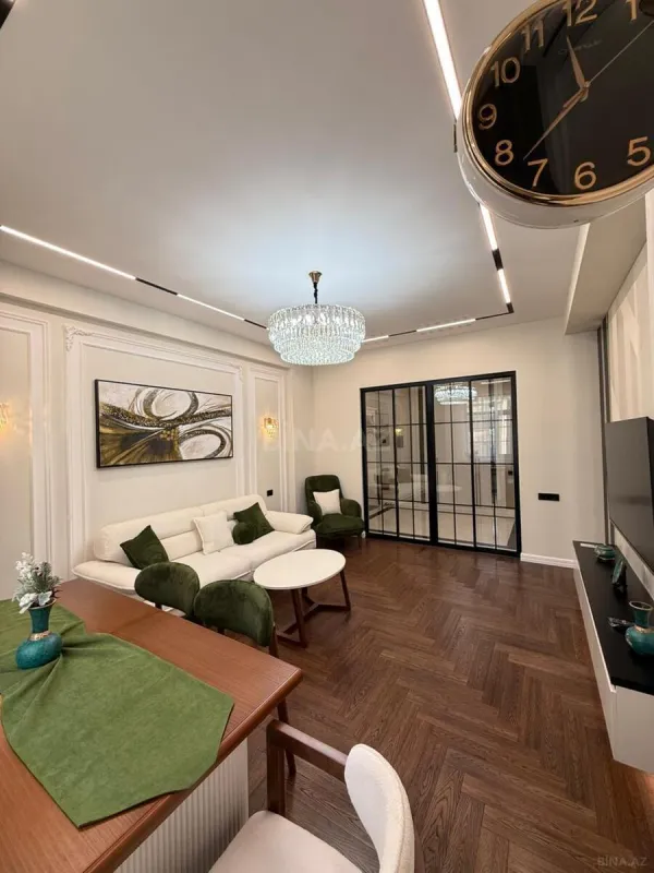 Satılır 2 otaqlı mənzil 87 m²