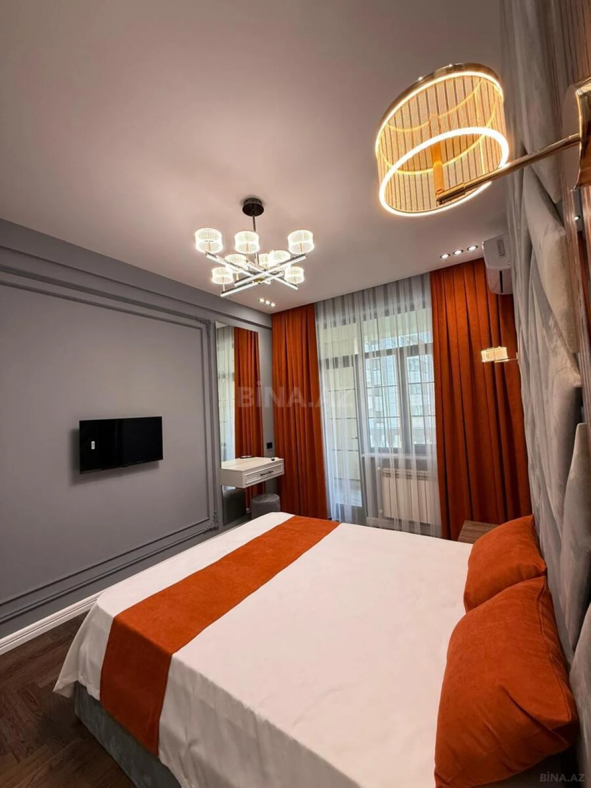 Satılır 2 otaqlı mənzil 87 m²