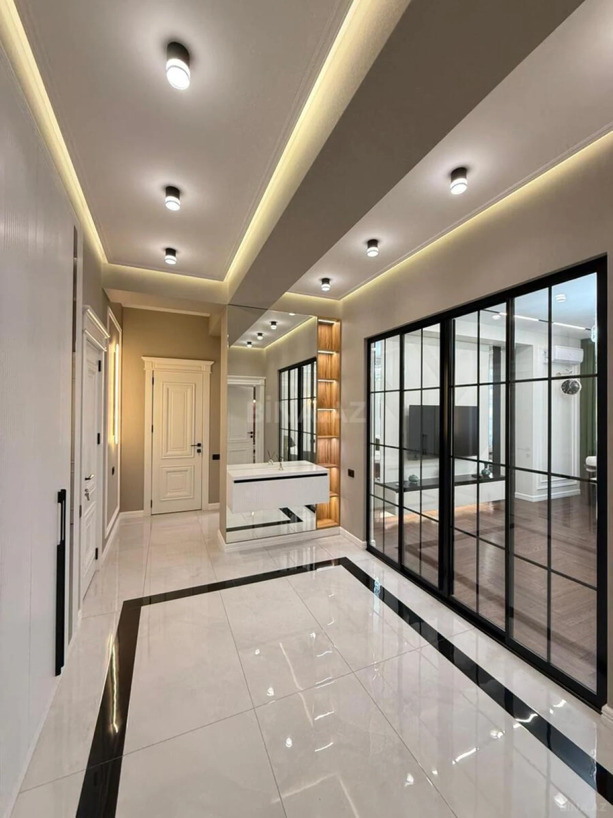 Satılır 2 otaqlı mənzil 87 m²