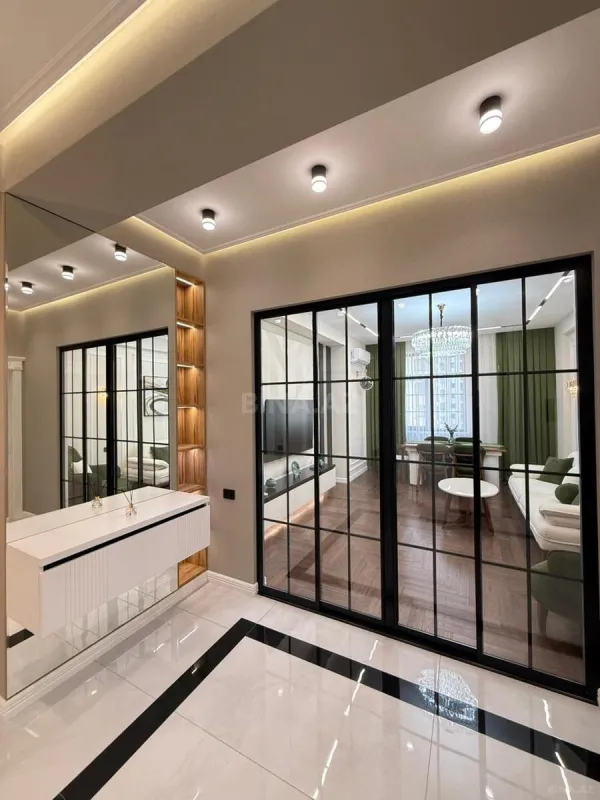 Satılır 2 otaqlı mənzil 87 m²