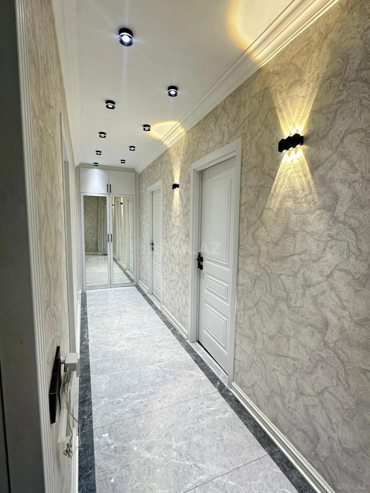 Satılır 4 otaqlı mənzil 90 m²