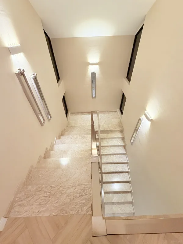 Kirayə verilir 5 otaqlı həyət evi 360 m²