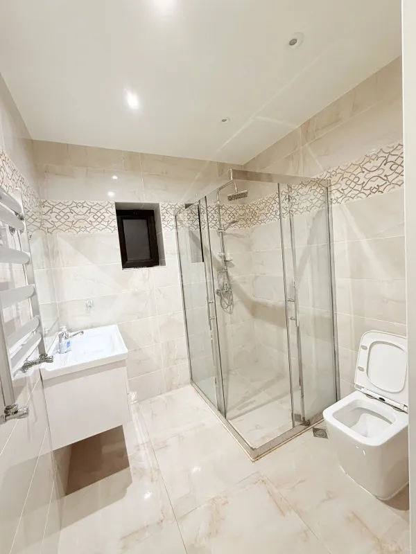 Kirayə verilir 5 otaqlı həyət evi 360 m²