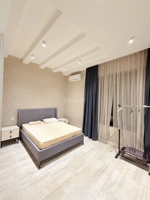 Kirayə verilir 5 otaqlı həyət evi 360 m²