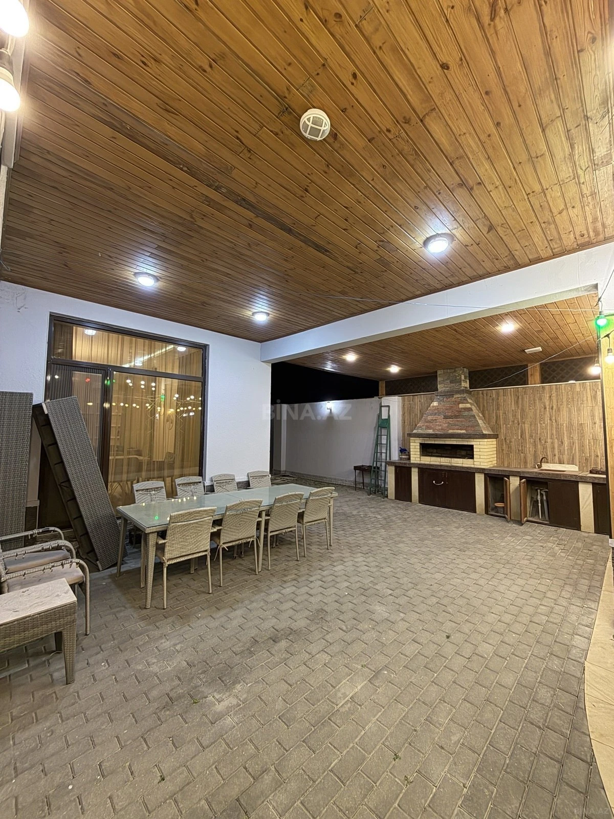 Kirayə verilir 5 otaqlı həyət evi 360 m²