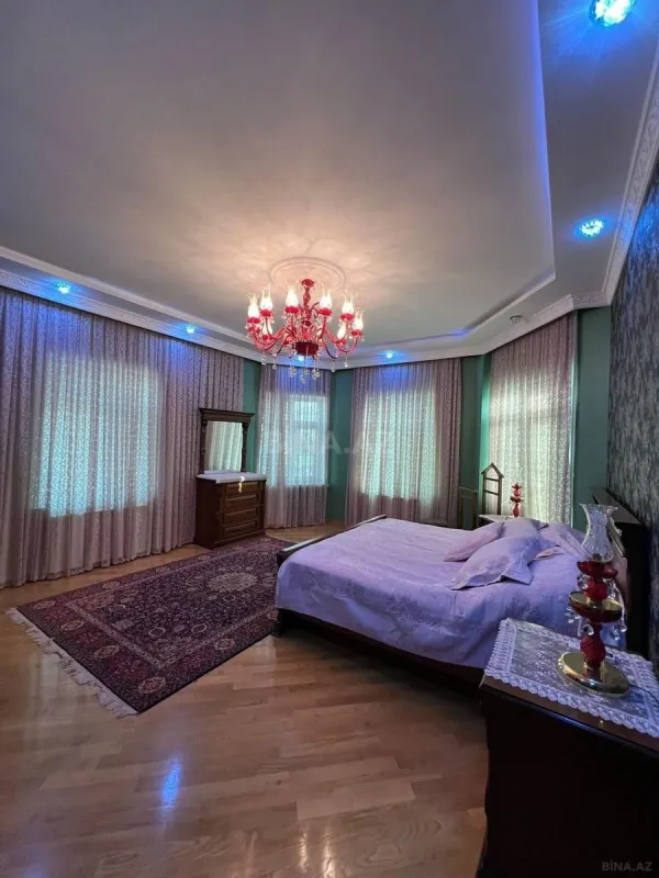 Satılır 6 otaqlı həyət evi 260 m²