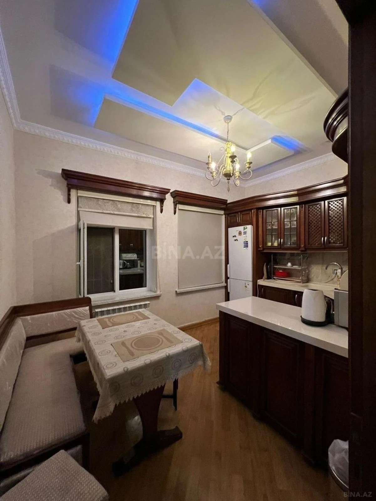 Satılır 6 otaqlı həyət evi 260 m²