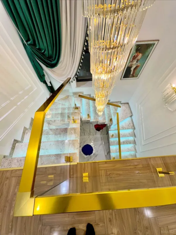 Kirayə verilir 5 otaqlı həyət evi 260 m²