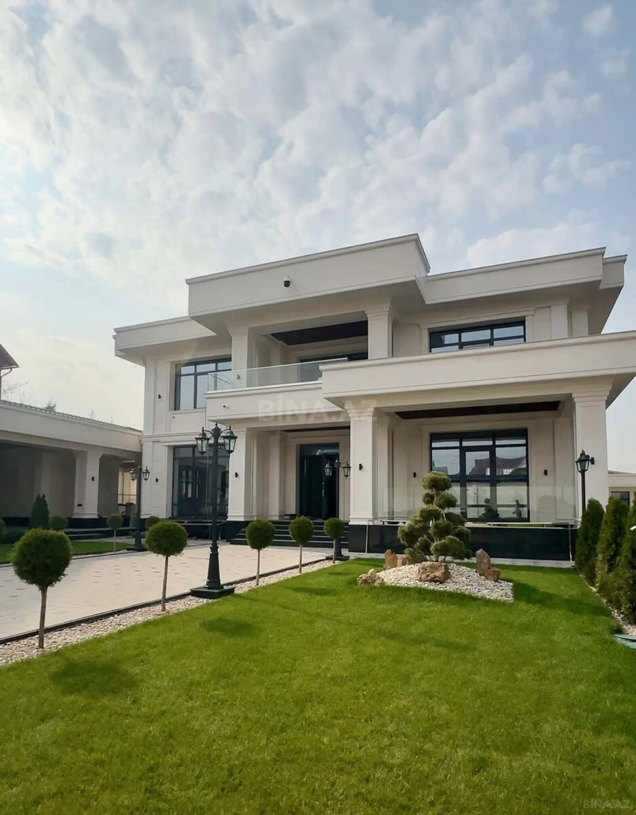 Kirayə verilir 4 otaqlı həyət evi 320 m²
