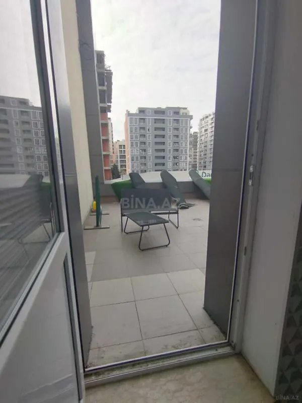 Kirayə verilir 2 otaqlı ofis 137 m²