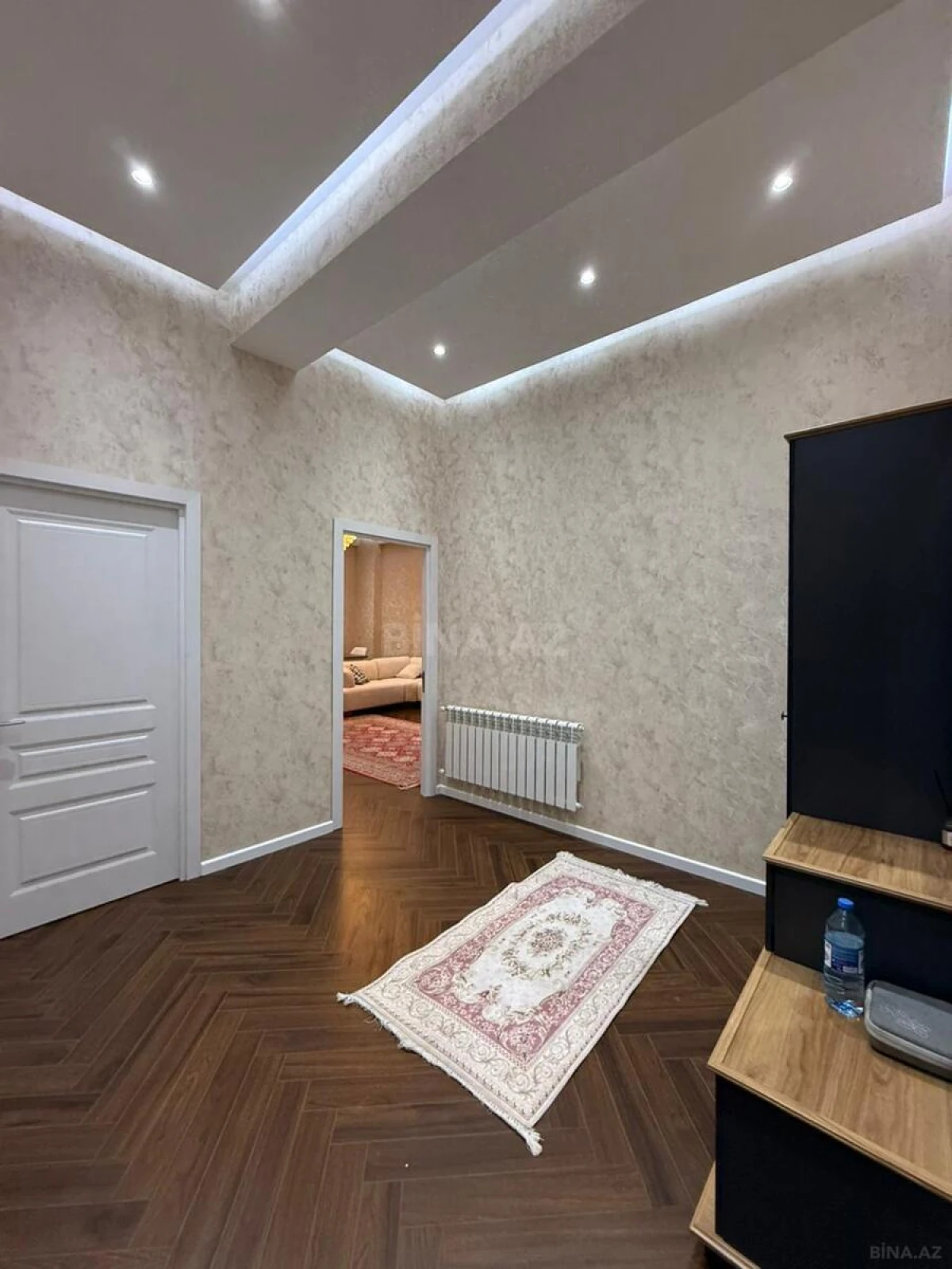 Satılır 2 otaqlı mənzil 88 m²