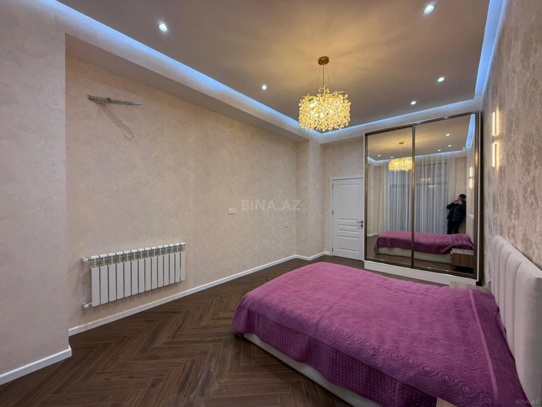 Satılır 2 otaqlı mənzil 88 m²