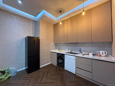 Satılır 2 otaqlı mənzil 88 m²