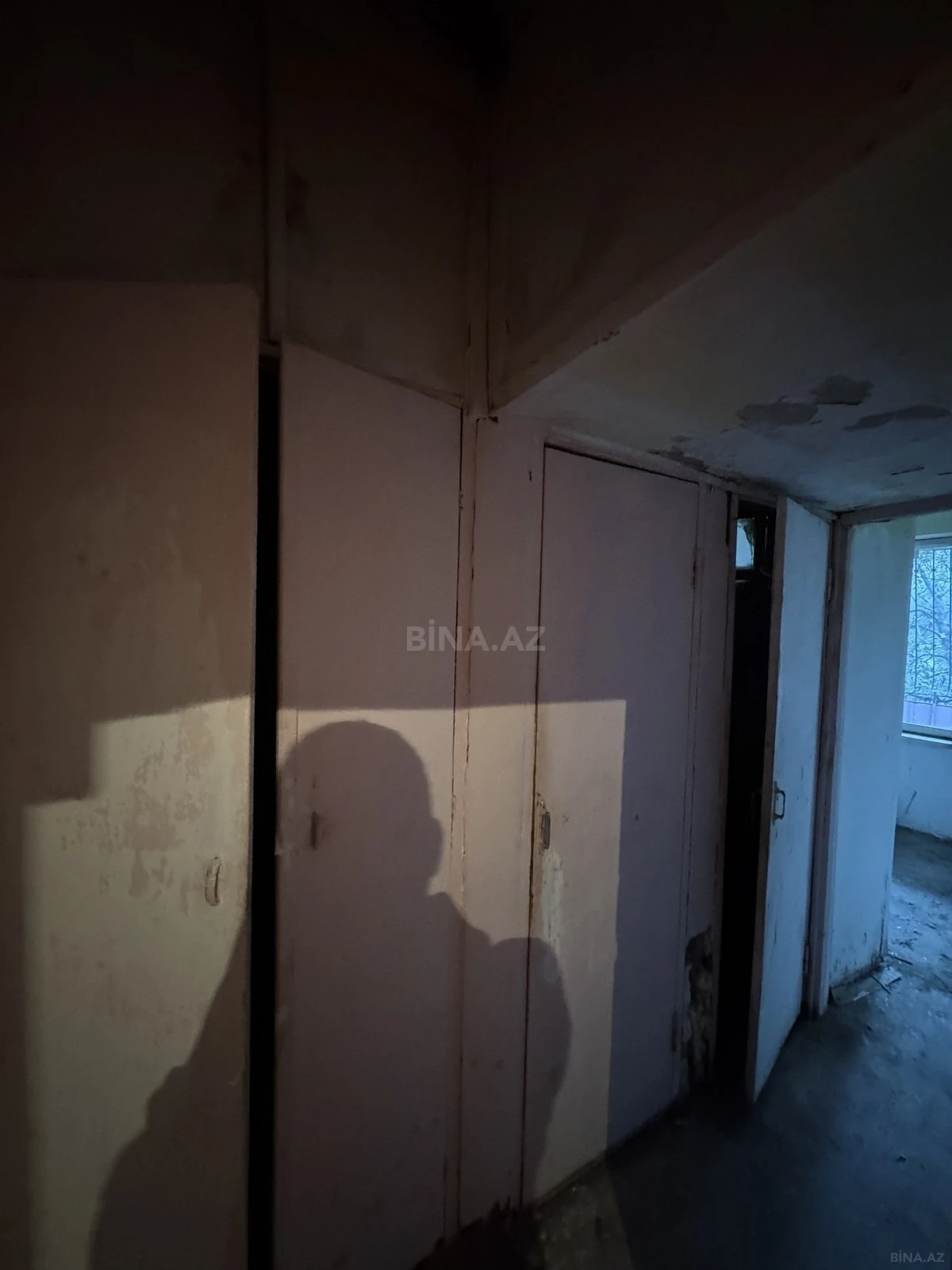 Satılır 4 otaqlı mənzil 120 m²