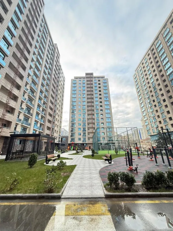 Satılır 2 otaqlı mənzil 95 m²