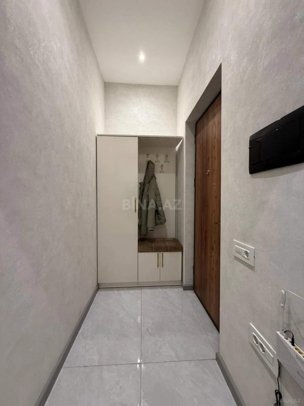 Satılır 2 otaqlı mənzil 95 m²