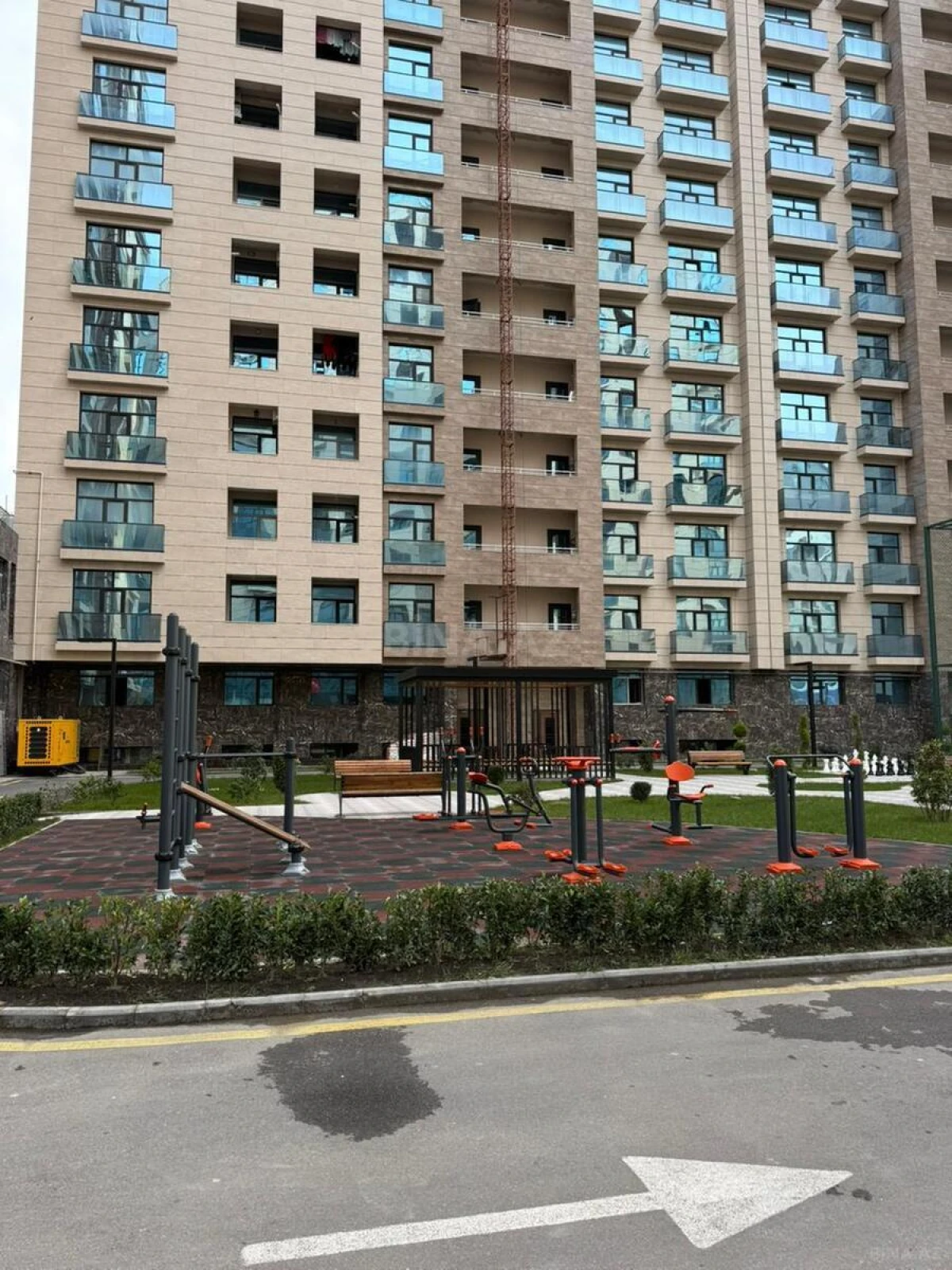 Satılır 2 otaqlı mənzil 95 m²