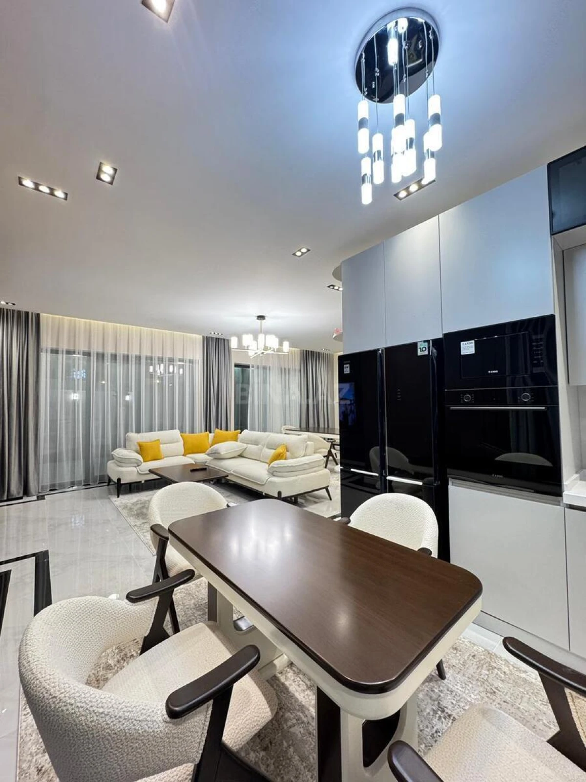 Satılır 4 otaqlı həyət evi 170 m²