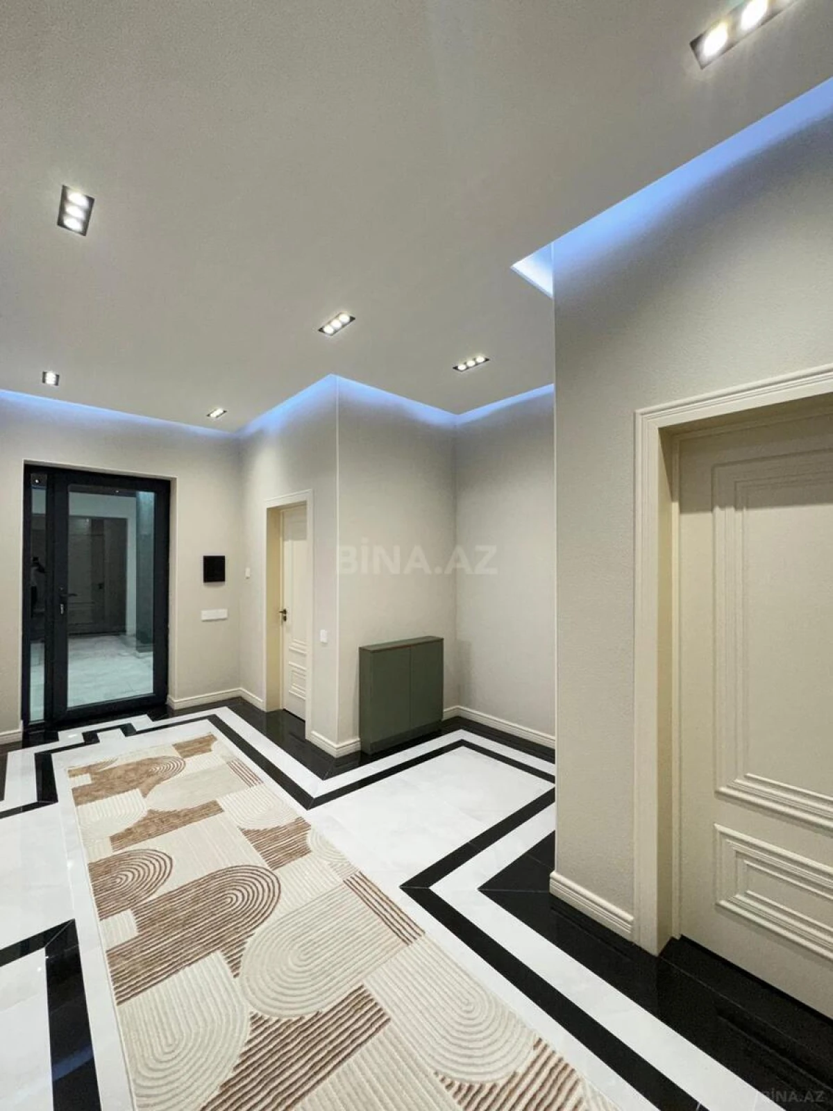 Satılır 4 otaqlı həyət evi 170 m²
