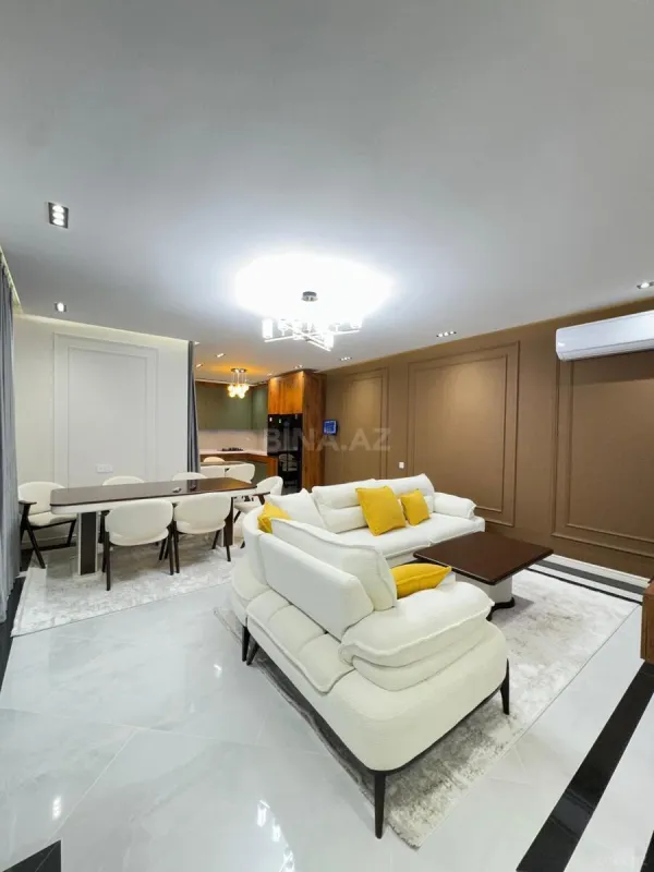 Satılır 4 otaqlı həyət evi 180 m²