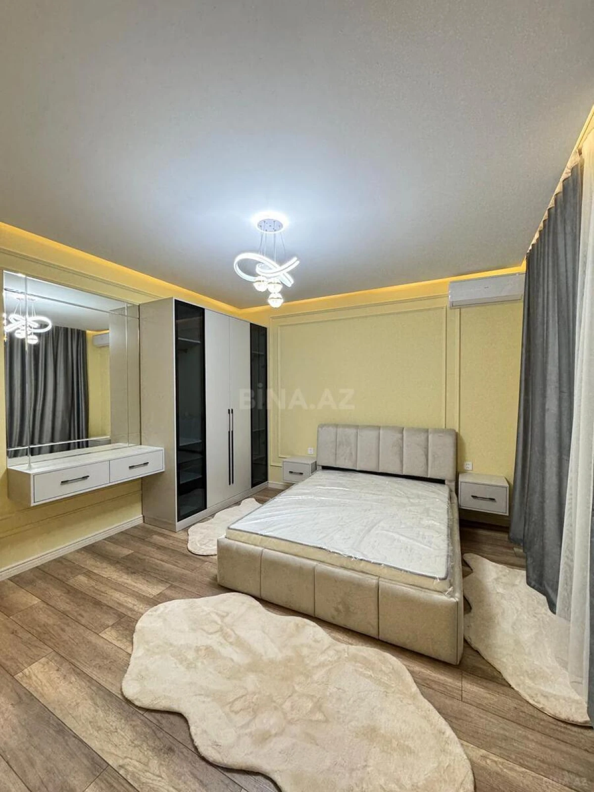 Satılır 4 otaqlı həyət evi 180 m²