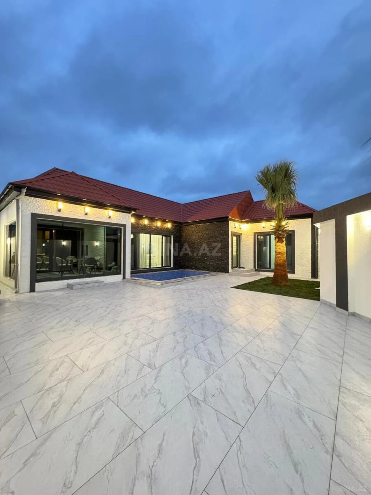 Satılır 4 otaqlı həyət evi 180 m²