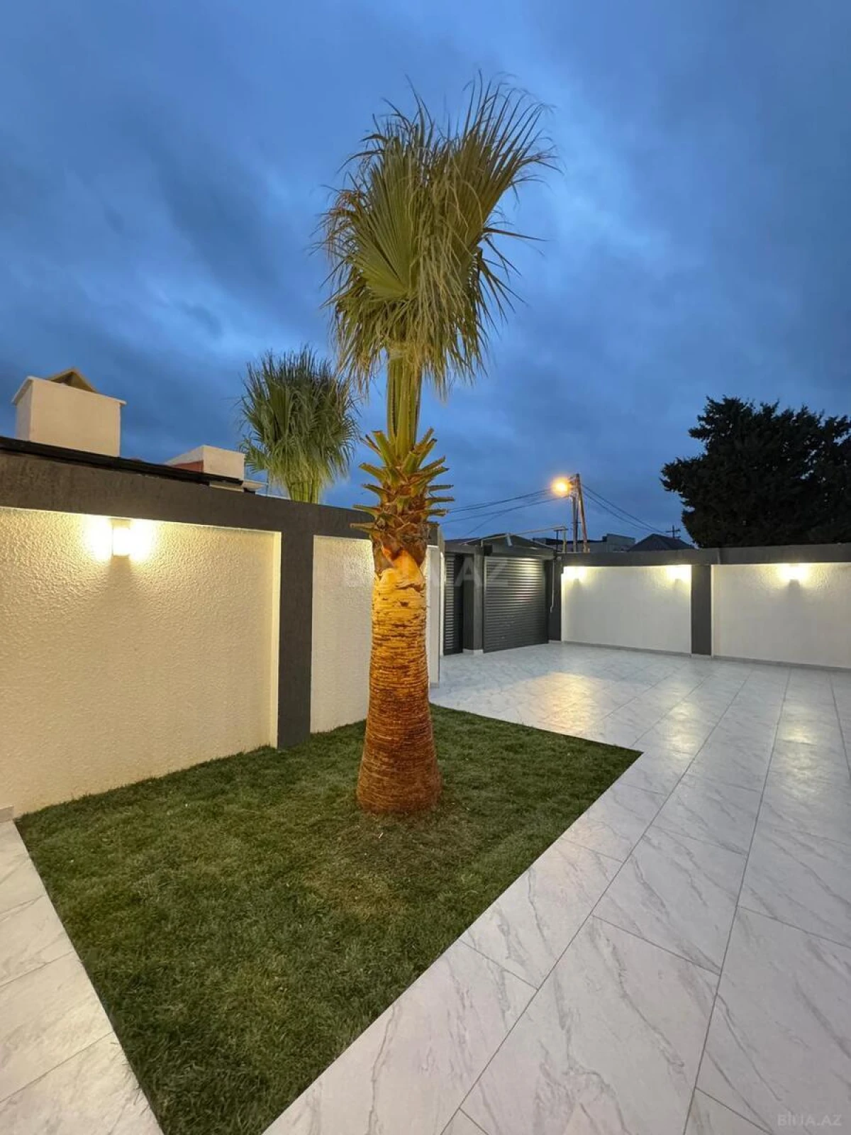 Satılır 4 otaqlı həyət evi 180 m²