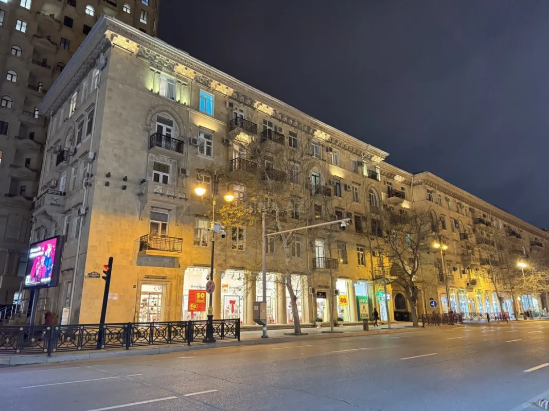 Satılır 2 otaqlı mənzil 55 m²