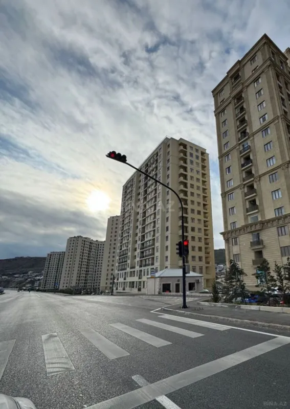 Satılır 2 otaqlı mənzil 65 m²