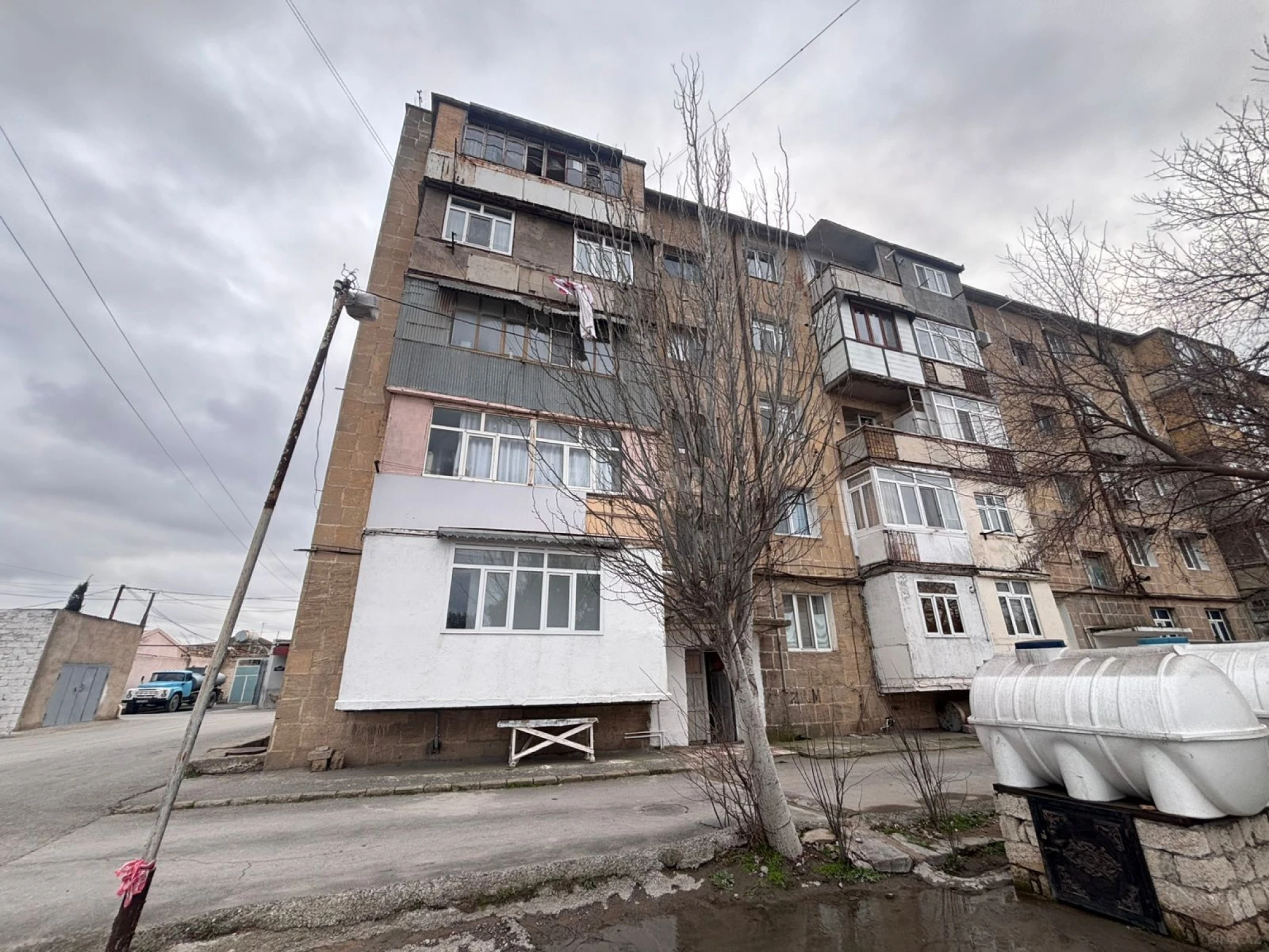 Satılır 3 otaqlı mənzil 78 m²
