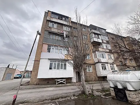Satılır 3 otaqlı mənzil 78 m²
