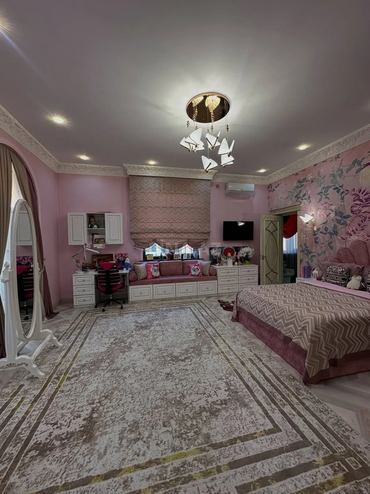 Kirayə verilir 5 otaqlı həyət evi 450 m²