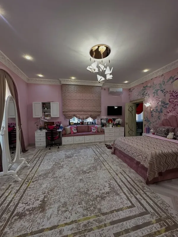 Kirayə verilir 5 otaqlı həyət evi 450 m²