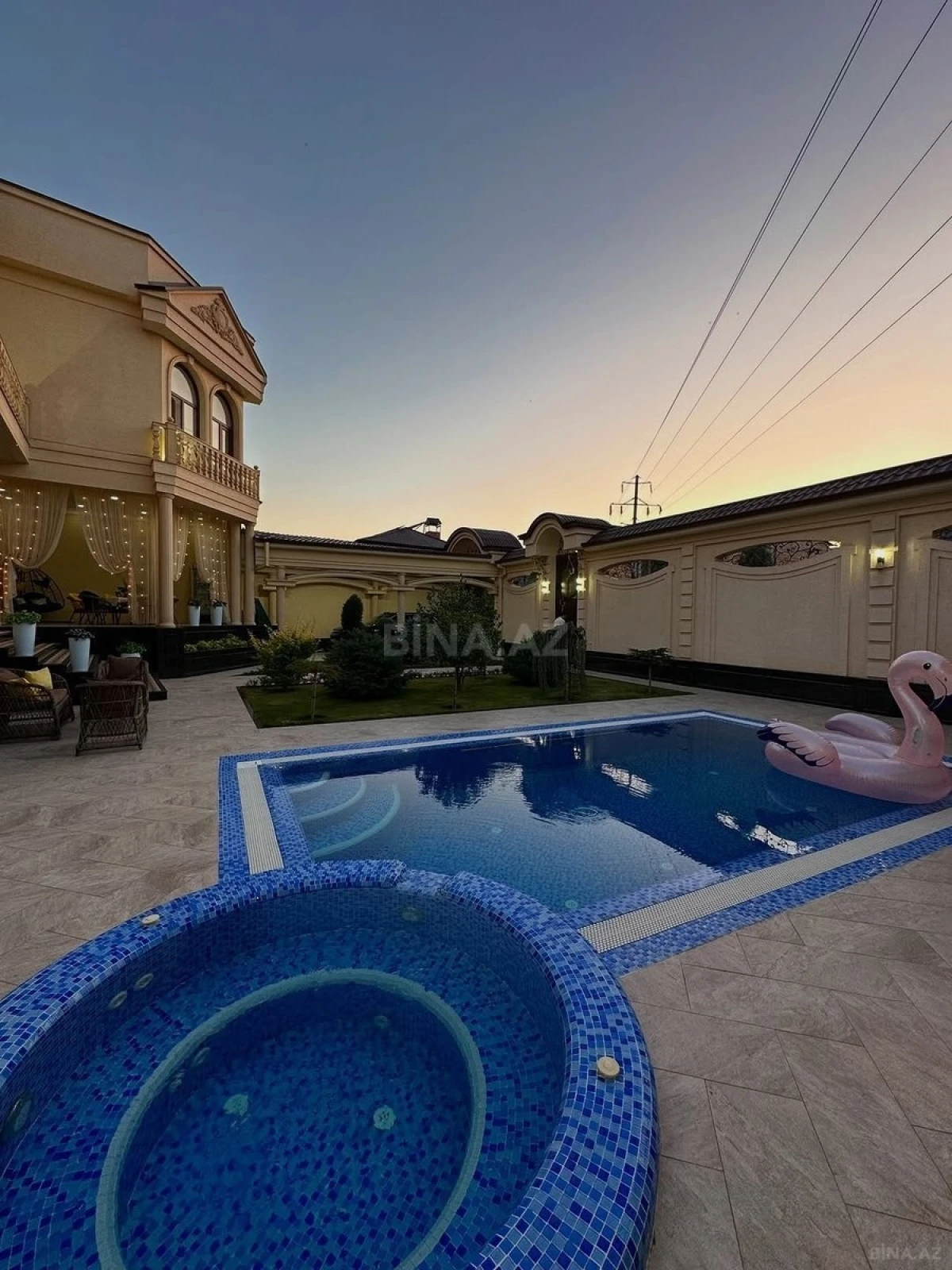 Kirayə verilir 5 otaqlı həyət evi 450 m²