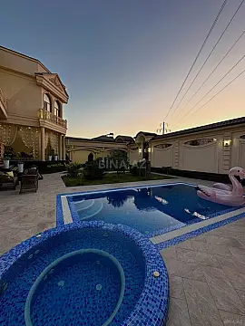 Kirayə verilir 5 otaqlı həyət evi 450 m²