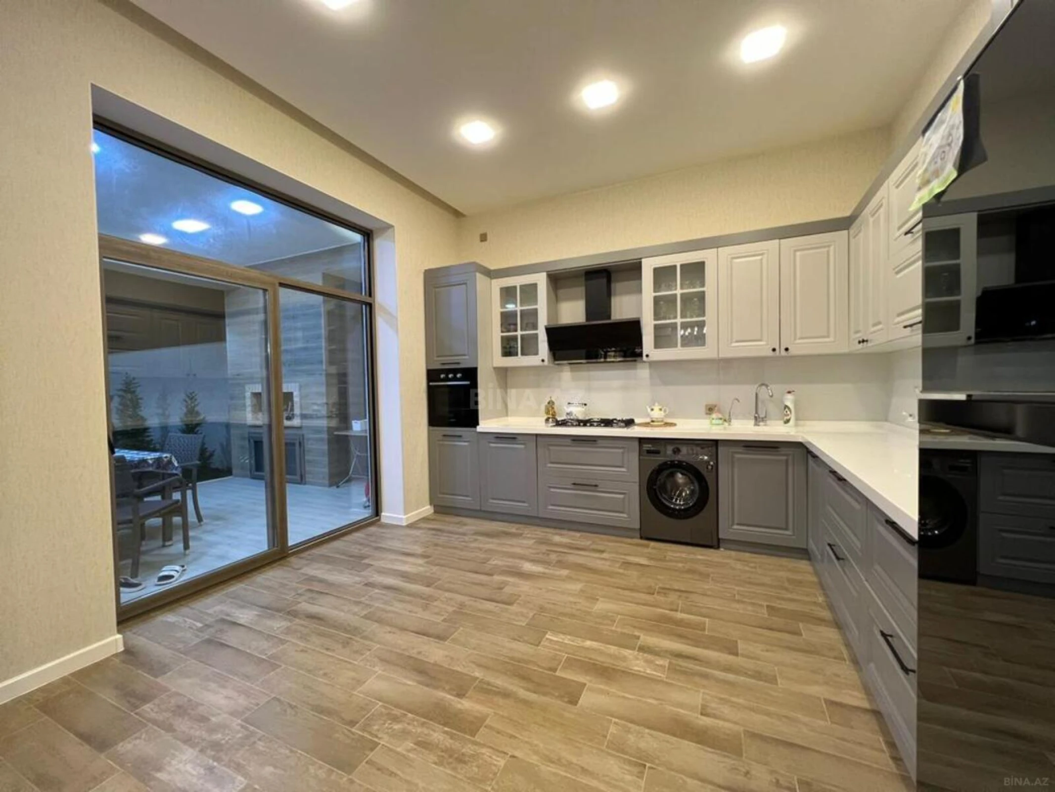 Kirayə verilir 4 otaqlı həyət evi 250 m²