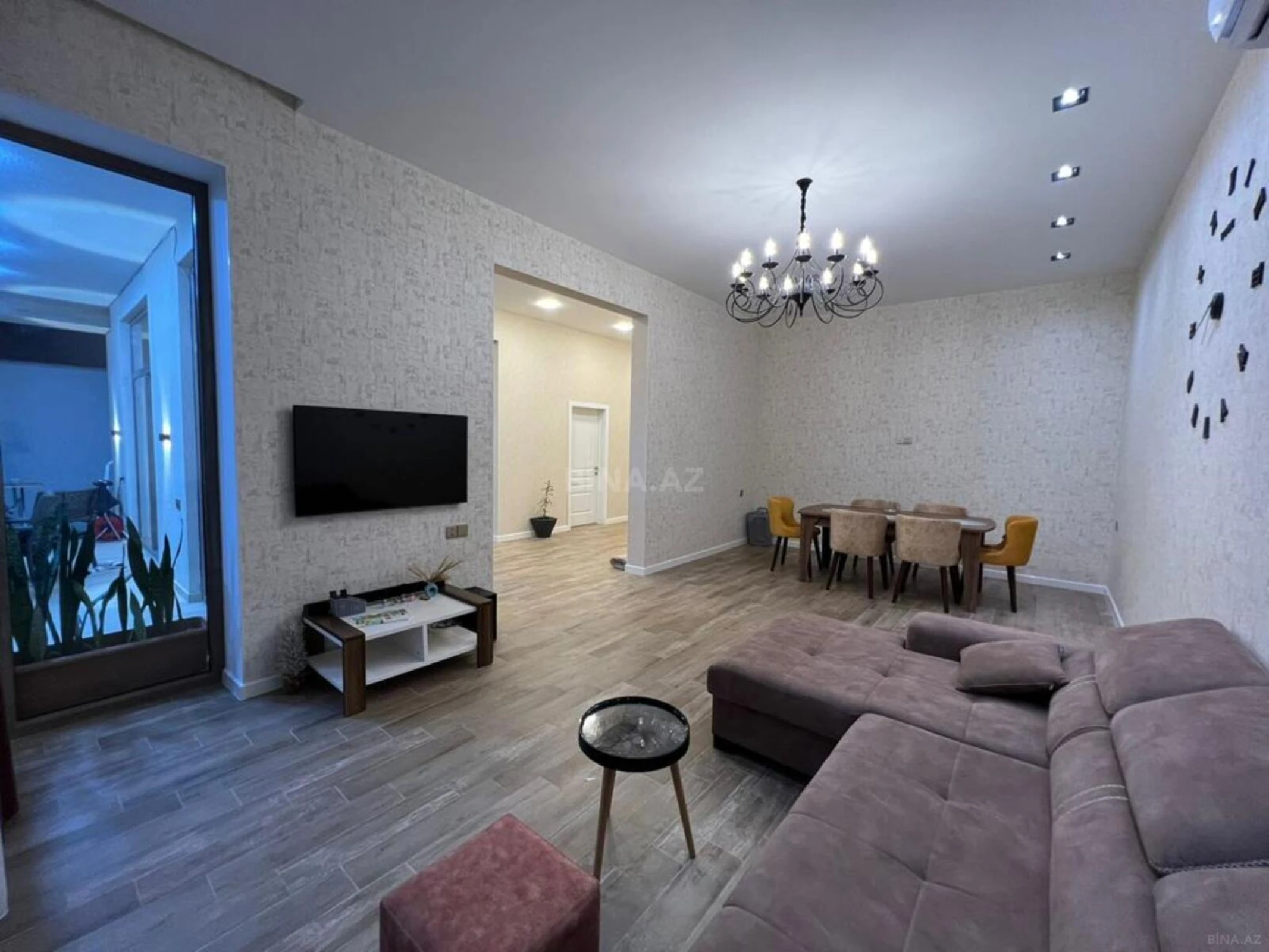 Kirayə verilir 4 otaqlı həyət evi 250 m²