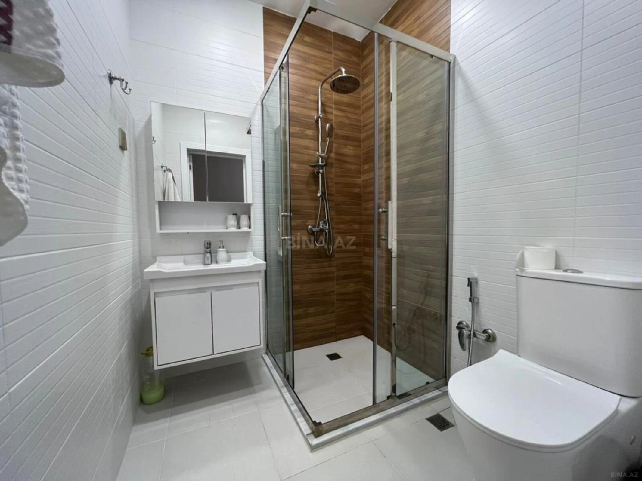 Kirayə verilir 4 otaqlı həyət evi 250 m²