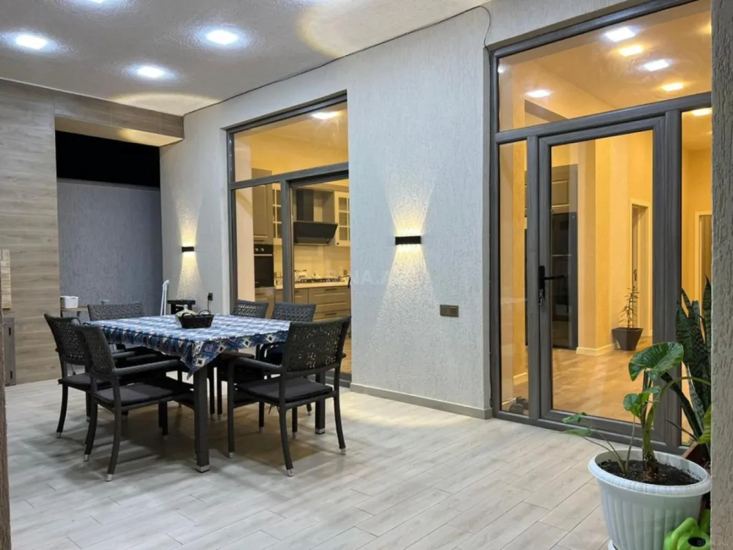 Kirayə verilir 4 otaqlı həyət evi 250 m²