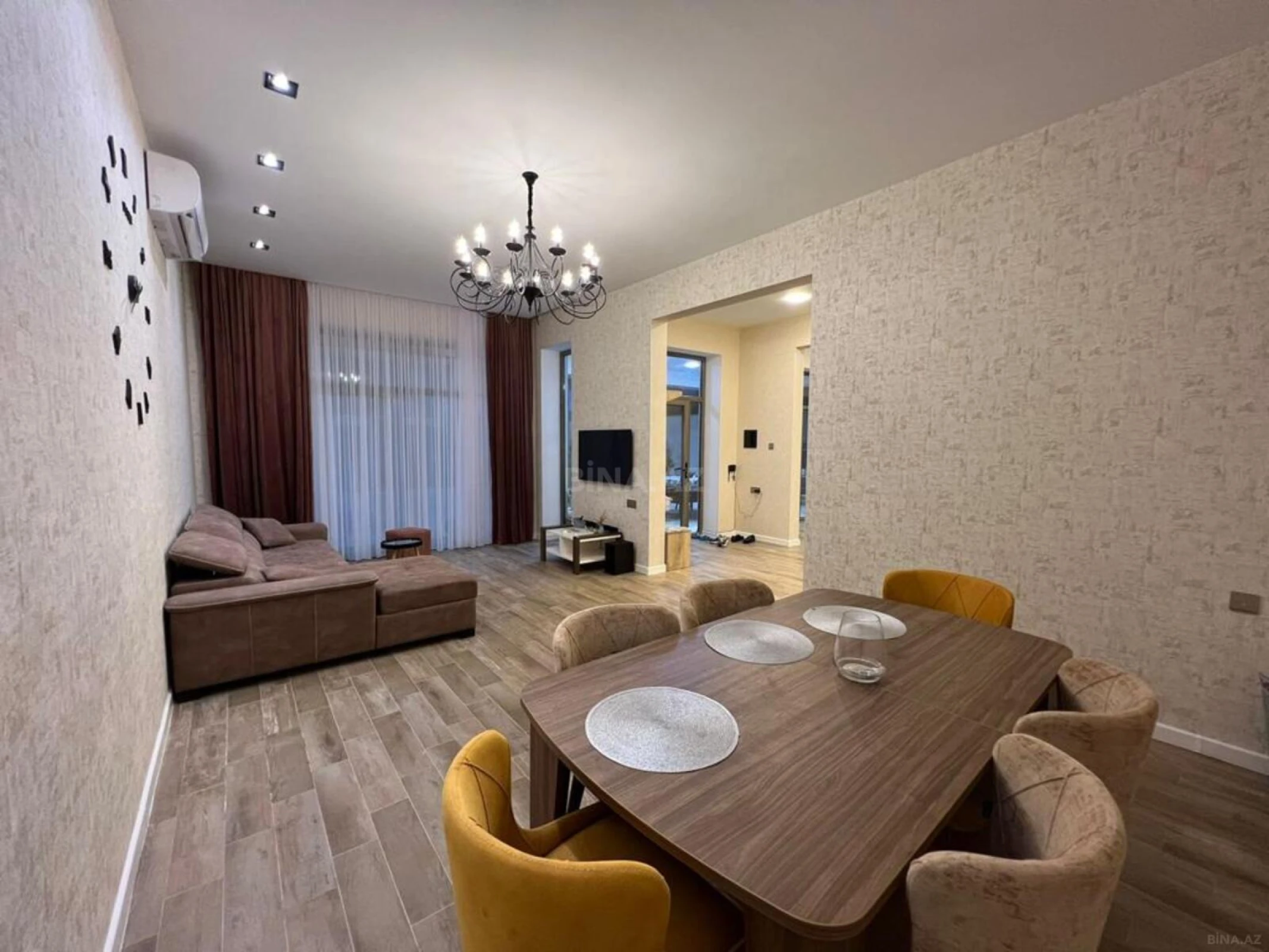 Kirayə verilir 4 otaqlı həyət evi 250 m²