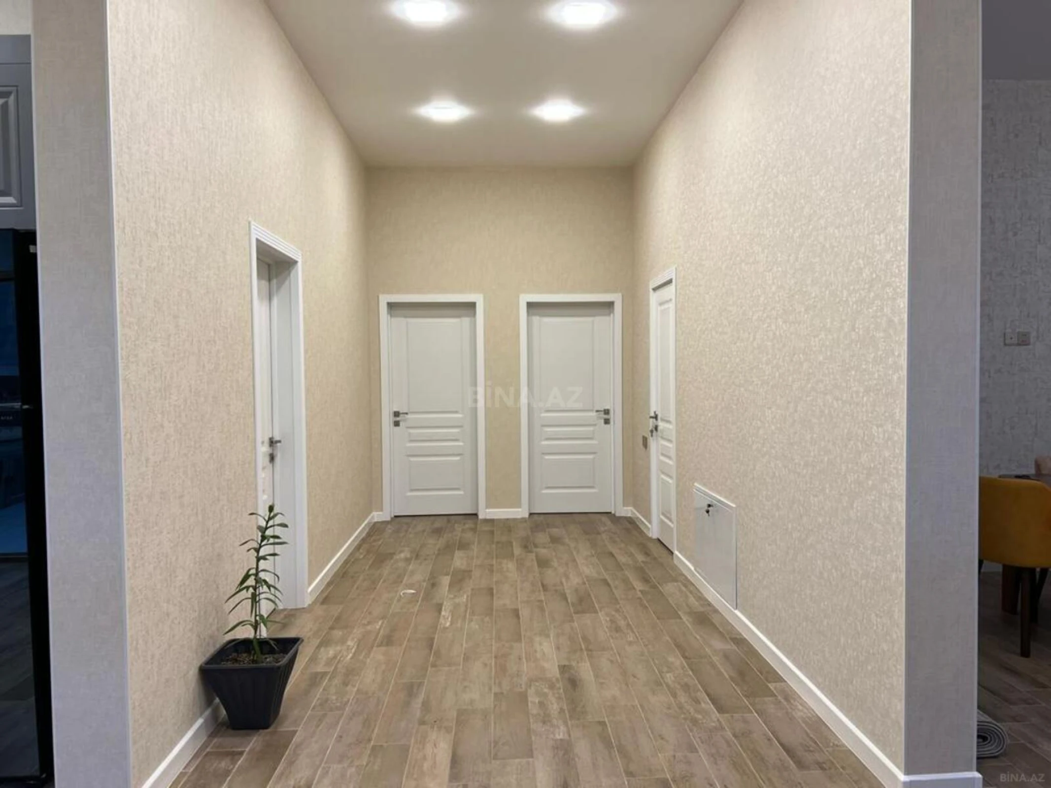 Kirayə verilir 4 otaqlı həyət evi 250 m²
