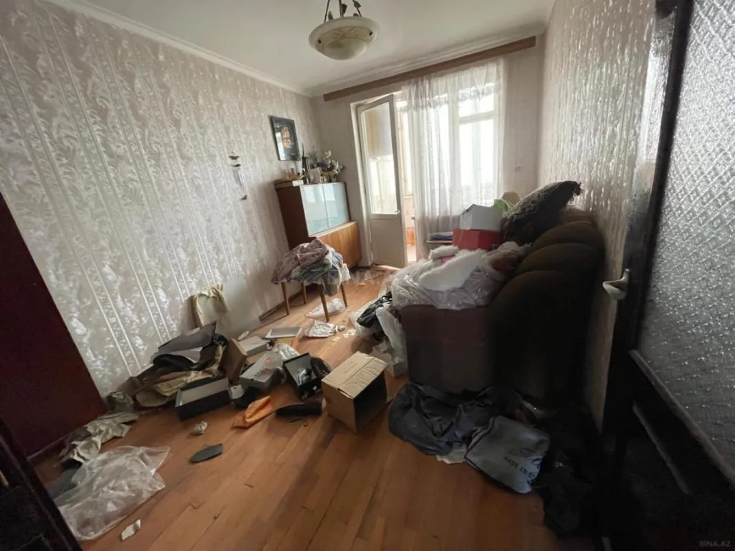 Satılır 3 otaqlı mənzil 115 m²