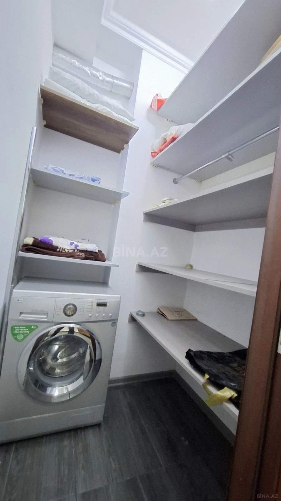Satılır 2 otaqlı mənzil 62 m²